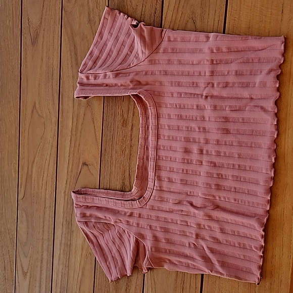 aerie Tops - OFFLINE By Aerie OG Groove Square Neck Short Sleeve Lettuce Edge Crop Top Large